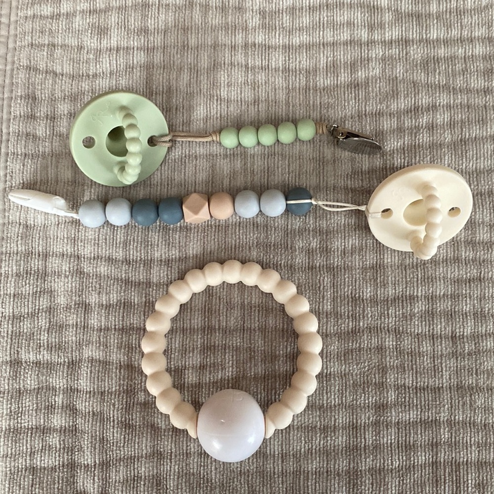 Ryan & Rose Pacifiers & Teether Bundle